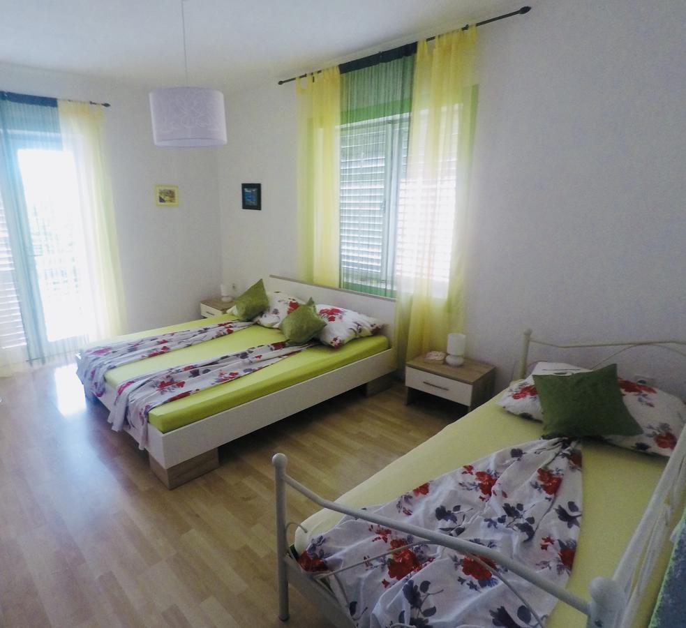 Apartments Stakic Krvavica Exterior photo